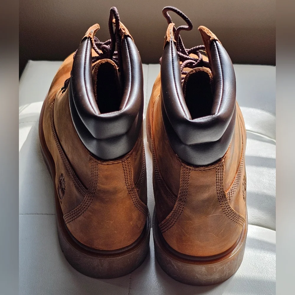 Timberlands - Picture 4 of 5